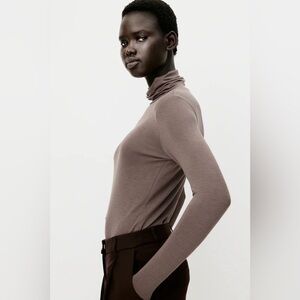 H&M Long Sleeve Turtleneck Top